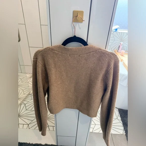 H&M Women's Brown Cardigan Sweater - Picture 4 of 4